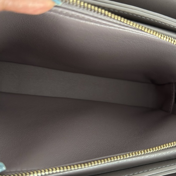 Chanel Flap Chevron Taupe Leather Shoulder/Crossbody Bag - Picture 16 of 17